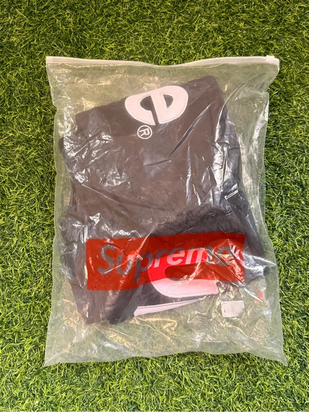 Supreme sweats (Size medium)
